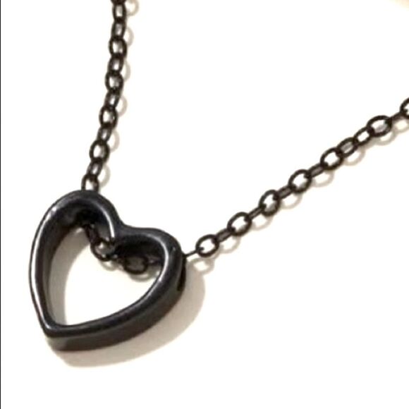 Hollow Heart, Trendy Black Coated Metal Necklace - Picture 6 of 15